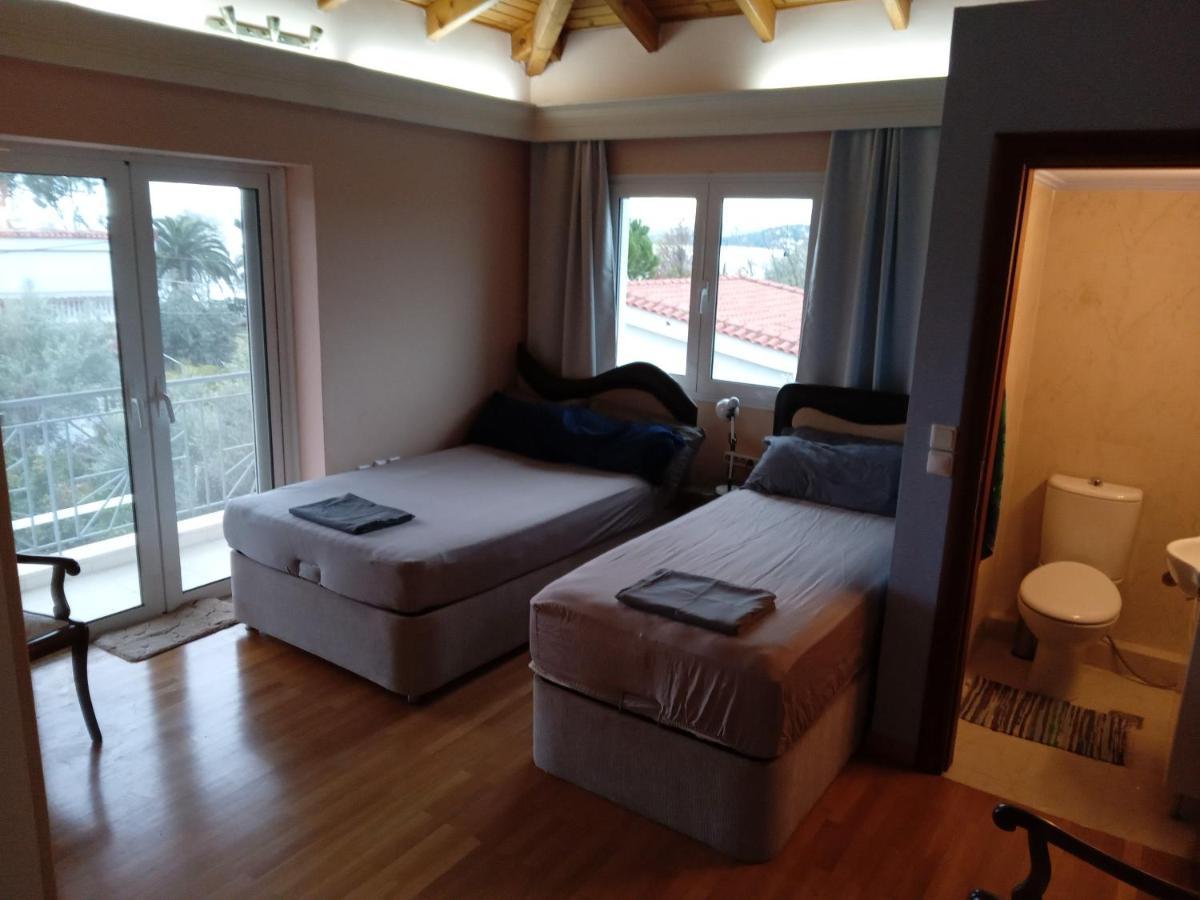 Bed and Breakfast Apollon And Artemis à Paralia Avlidhos Extérieur photo